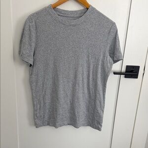 Banana Republic Gray Short Sleeve Crewneck Tee